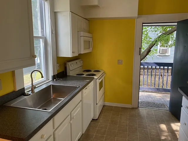 6 bed, 1900 sqft, $6,600 — Photo 3