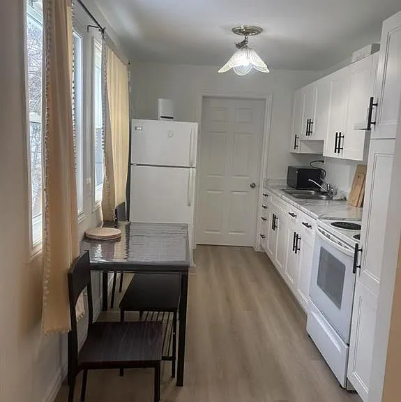 502 Josephine Ave — Photo 7