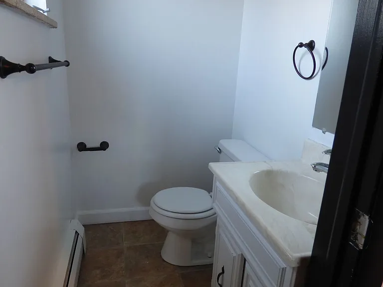 11 Denise Pl — Photo 8