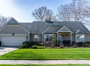737 Bell Cove Ct, Belleville, MI 48111