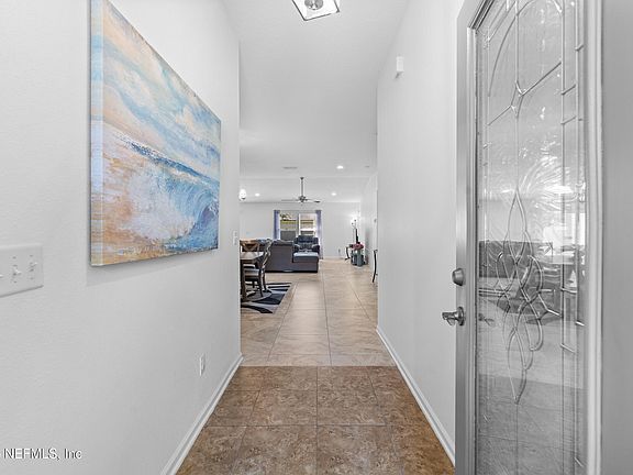 3rd image of 723 MANDARIN Terrace