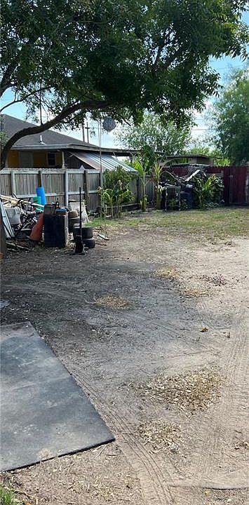 2nd image of 8121 Locker Ave
