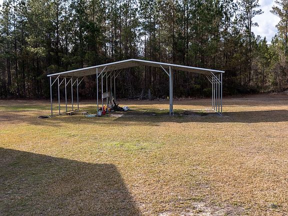 4th image of 1980 Old Traders Hill Rd