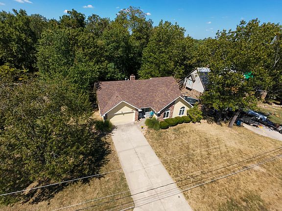 5th image of 3865 N Williams Court