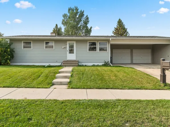 800 Stanley St, Belle Fourche, SD 57717