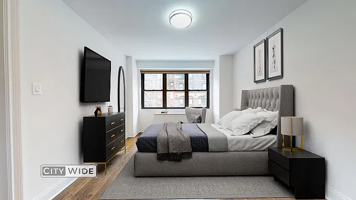 145 East 16th Street — Photo 2