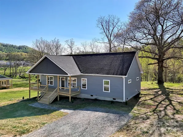 165 Ridge View Dr #19, Clyde, NC 28721