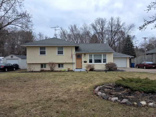 809 Fremont St, Anoka, MN 55303