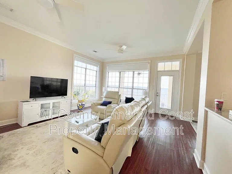 420 Oak Harbour Ln #201 — Photo 7