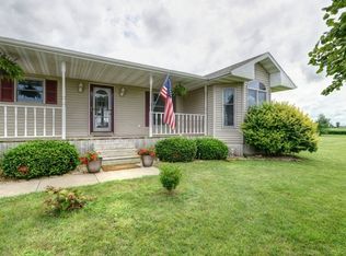 477 County Road 3000 N, Fisher, IL 61843