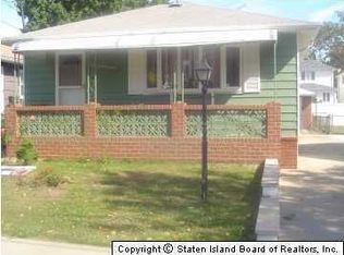 127 Maple Pkwy, Staten Island, NY 10303