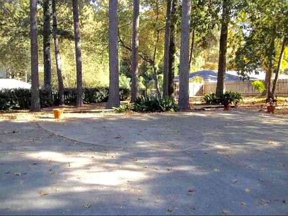 4th image of 105 Arapaho Cir