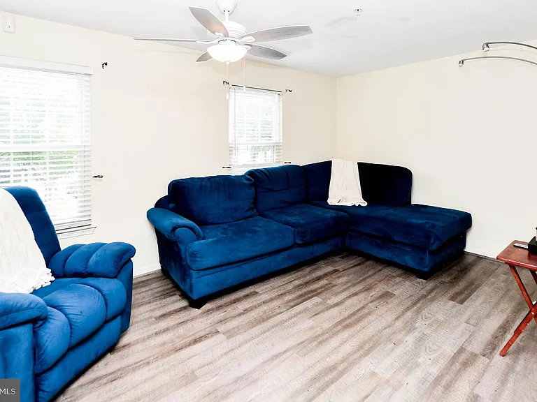 1401 Deep Gorge Ct — Photo 7