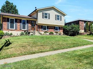 10305 Saint Rene Rd, Jeffersontown, KY 40299