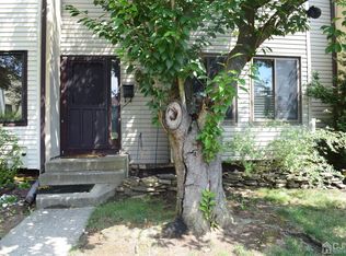 322 Bolton Rd N, Hightstown, NJ 08520