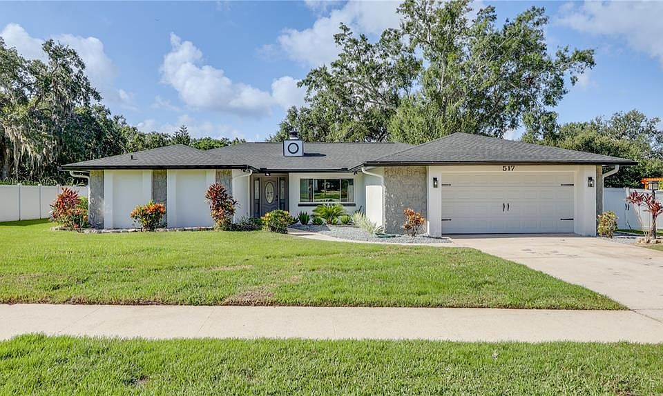 1st image of 517 GARDEN HEIGHTS DRIVE