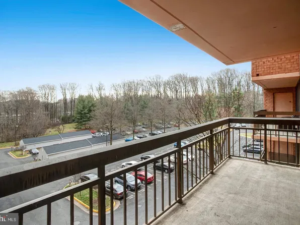 2230 George C Marshall Dr APT 511, Falls Church, VA 22043