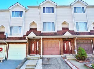 21 Tone Ln, Staten Island, NY 10305