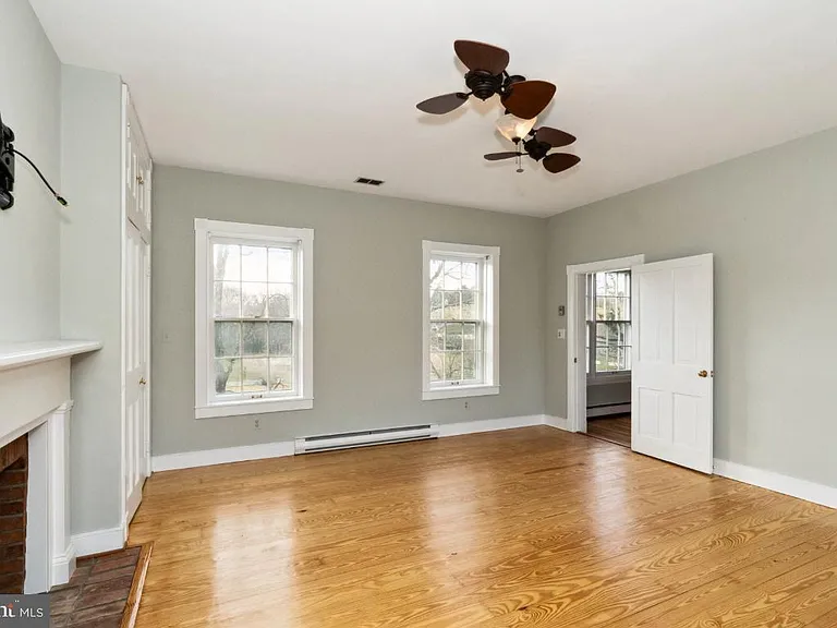 15615 Falls Rd — Photo 32