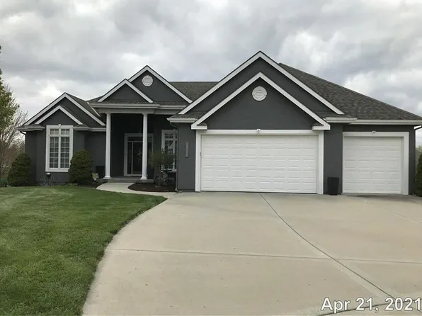 10804 N Cosby Ave, Kansas City, MO 64154