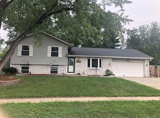 15345 Dresden Way, Apple Valley, MN 55124