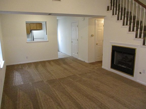 3rd image of 3522-3524 Prescott Dr