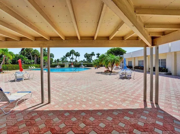2837 Ashley Drive W #A, West Palm Beach, FL 33415