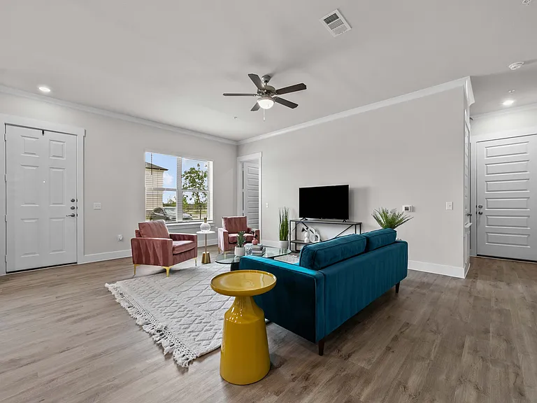 Luxe of McKinney — Photo 24
