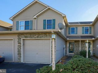 56 Pebble Creek Dr, Lititz, PA 17543