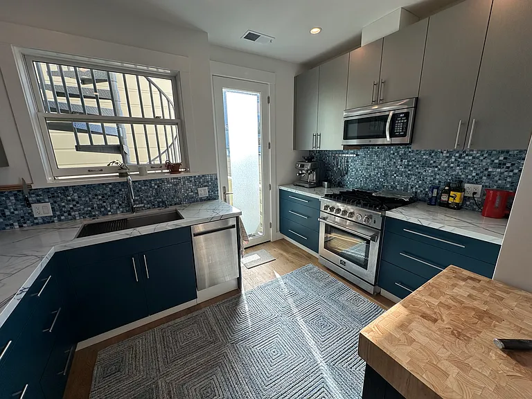 1004 Filbert St #1004 — Photo 4