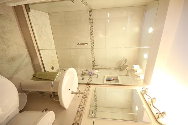 Sold by RB Homes | media 13