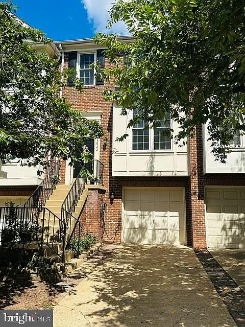 1st image of 3922 Charles Ave
