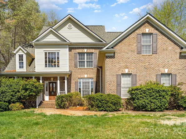 8704 Dartmoor Pl, Mint Hill, NC 28227