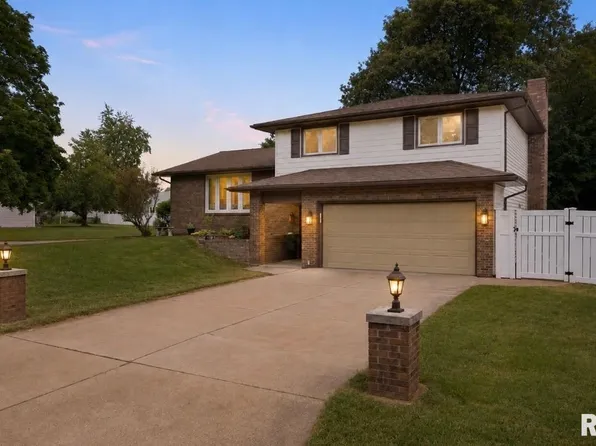 501 Briarbrook Dr, East Peoria, IL 61611