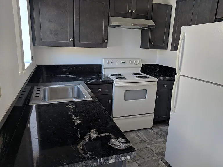 4550 Idaho St #7 — Photo 2