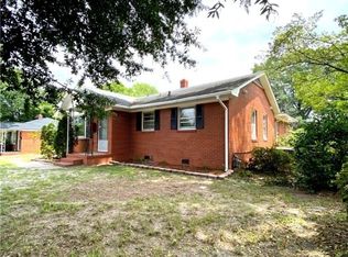 1863 Broadell Dr, Fayetteville, NC 28301