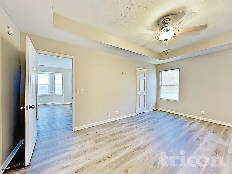 2829 Elijah Dr — Photo 14