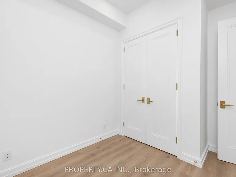 54 Cowan Ave #MAIN — Photo 16
