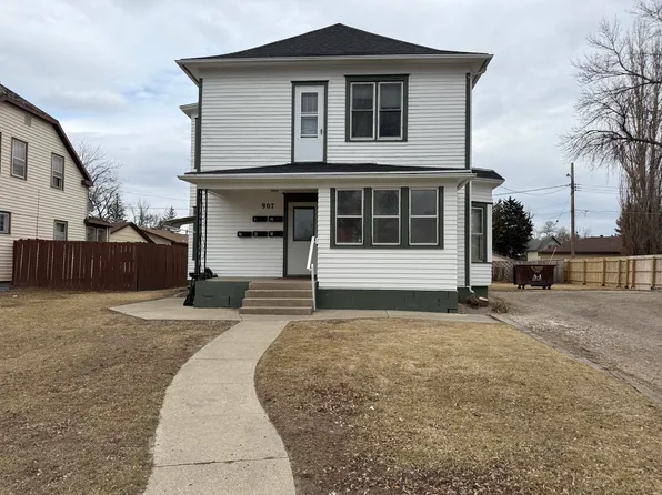 907 S State St, Aberdeen, SD 57401