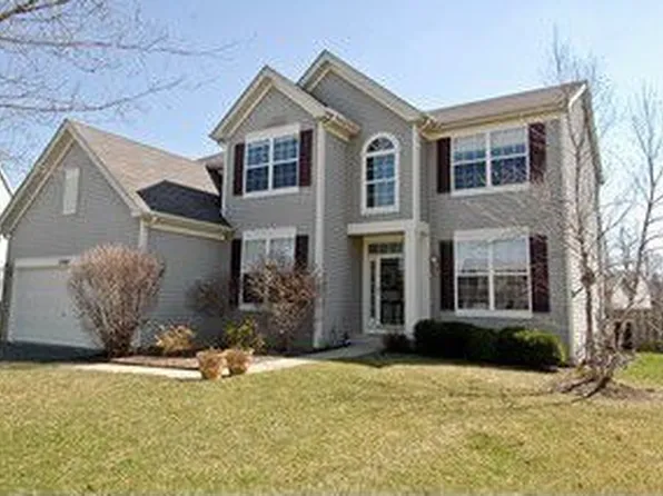 5504 Homestead Ct, Carpentersville, IL 60110