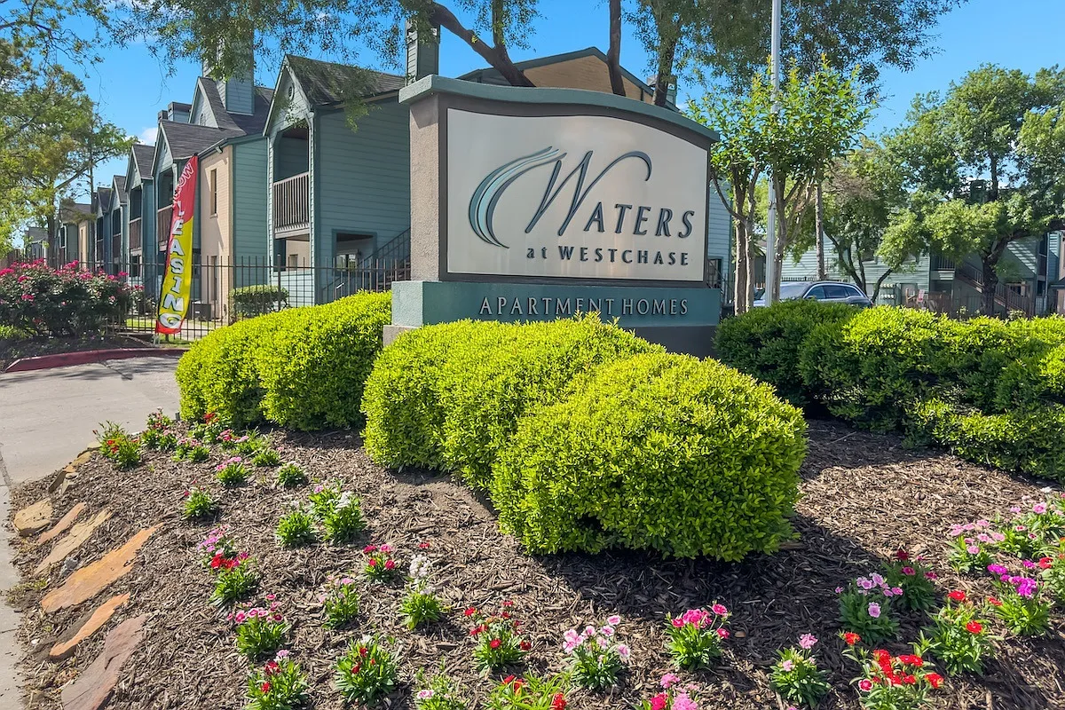 Waters at Westchase Apartments — Photo 1