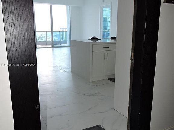 2nd image of 200 Biscayne Boulevard Way APT 4712