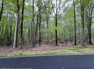 1313 Packanack Dr #J, Gouldsboro, PA