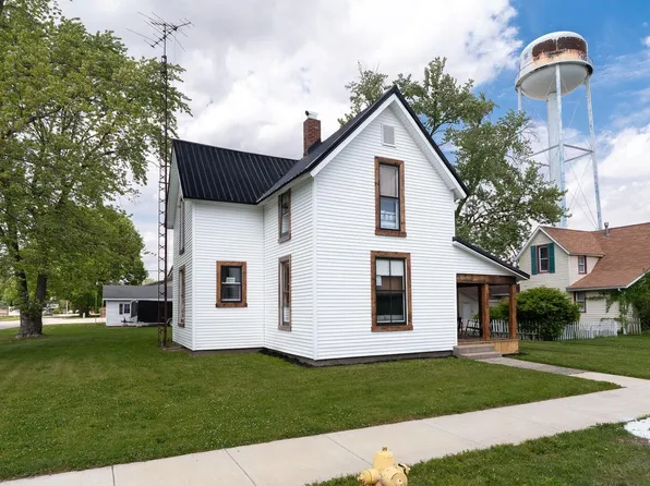 122 W Perrin St, Mulberry, IN 46058