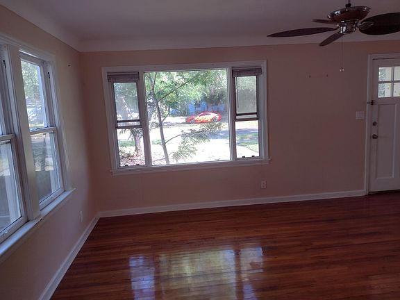 3rd image of 4324 7th Ave N