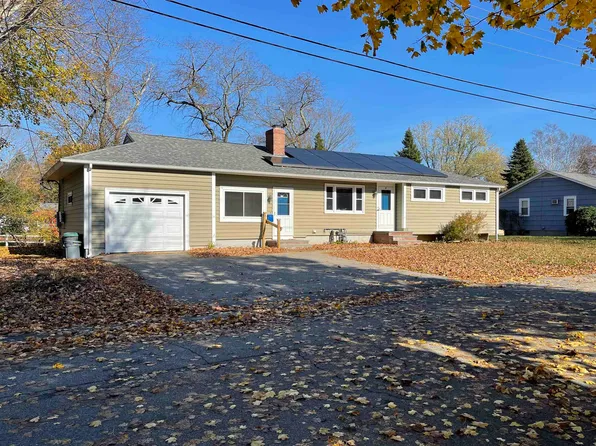 5 Homestead Circle, Hampton, NH 03842