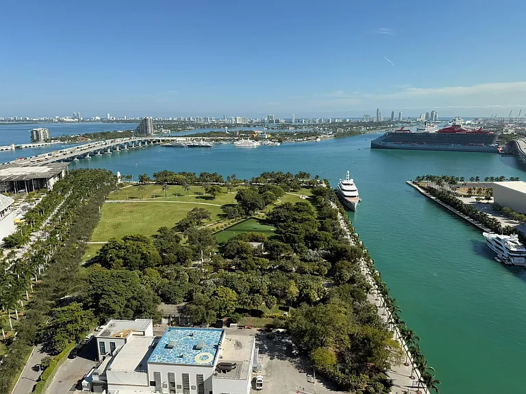 900 Biscayne Blvd #2807 — Photo 81