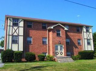 902 Cottage Ave, Vinton, VA 24179