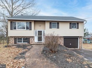 1282 Pine St, Pottstown, PA 19464