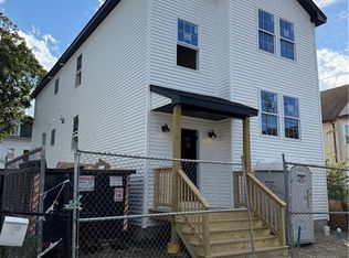 352 Willard Ave, Providence, RI 02905